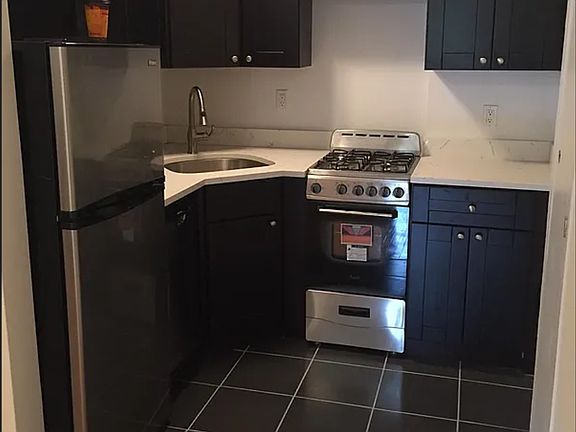 3rd image of 44 E 63rd St APT 5A