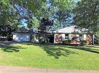 22 Dogwood Ln, Old Bridge, NJ 08857