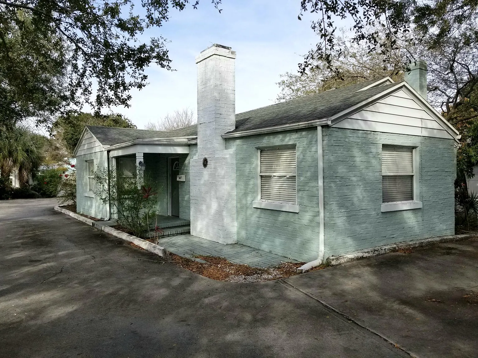 3 bed, 1487 sqft, $2,400 — Photo 1