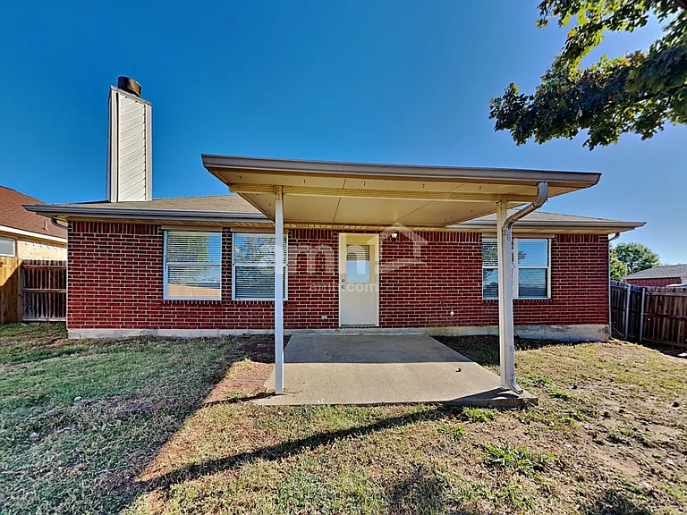 636 Blueberry Hill Ln — Photo 19