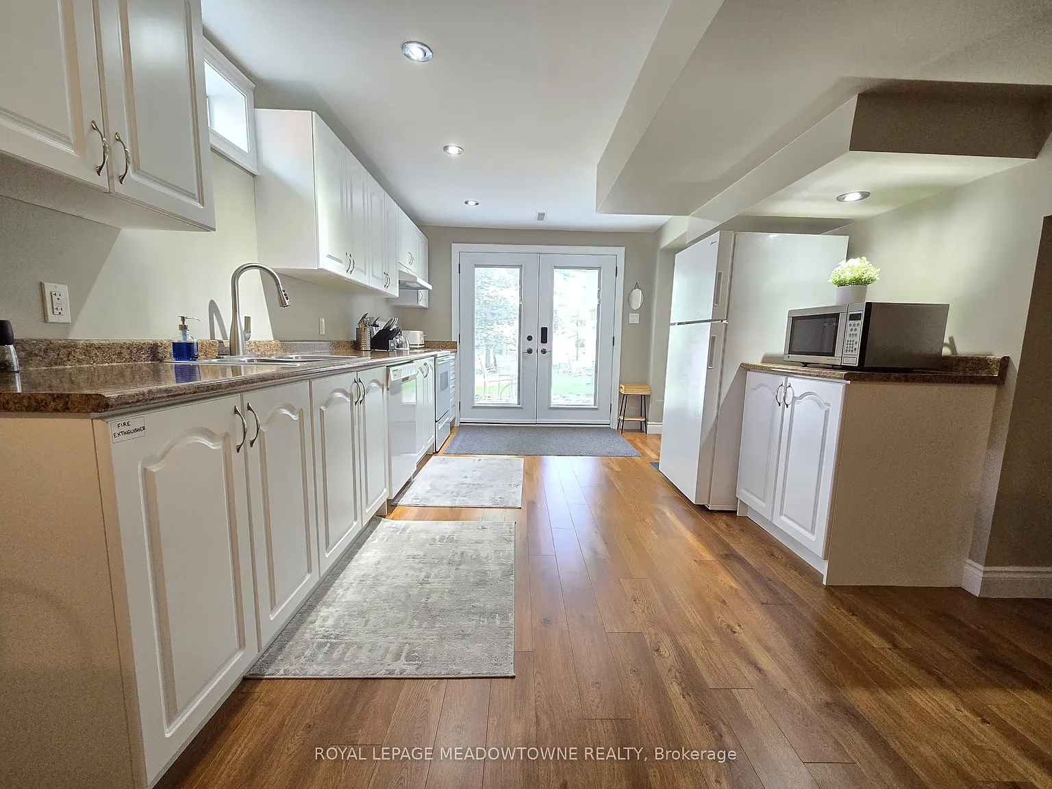 2 bed, $2,200 — Photo 3