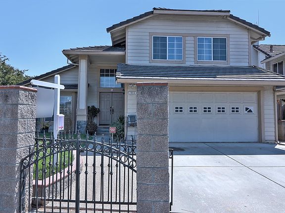 3rd image of 3900 Maui Dr