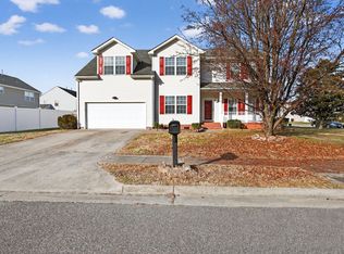 3329 Country Cir, Chesapeake, VA 23324