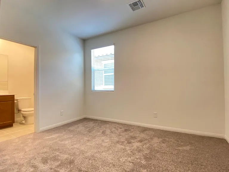 6982 Solano Canyon Ave — Photo 4