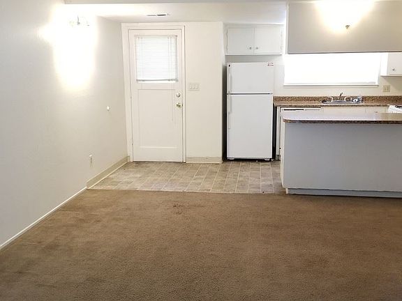 2nd image of 209 Sharon Way APT 02