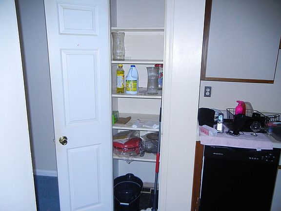 4th image of 1323 Sagamore Ct