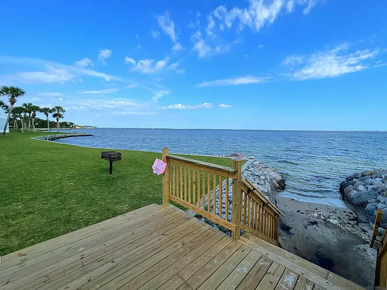 101 Old Ferry Rd #10C — Photo 12