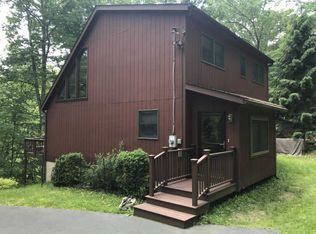 150 Mountain Top Dr, Dingmans Ferry, PA 18328