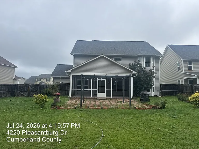 4220 Pleasantburg Dr — Photo 2