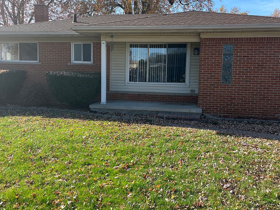 1st image of 25827 Marilyn Ave