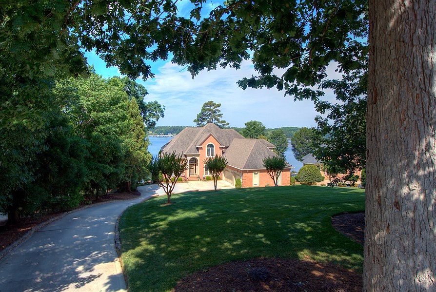 1st image of 156 Mariner Pointe Ln
