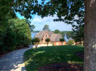 156 Mariner Pointe Ln, Mooresville, NC 28117