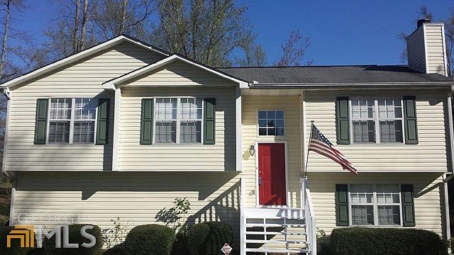 Fresh paint on front door and front porch.