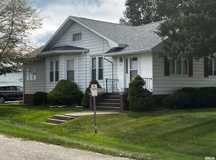 1115 W Carter St, Fairview, IL 61432