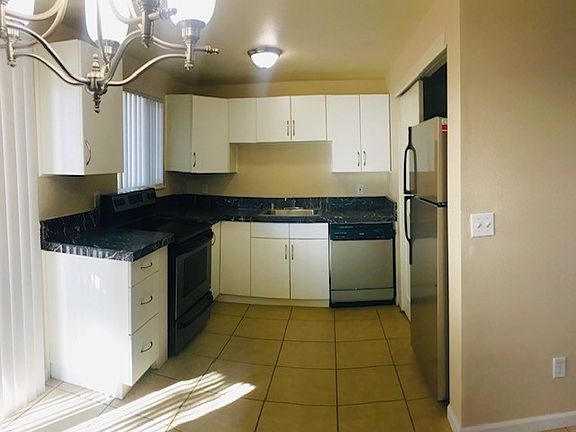3rd image of 3512 Kauffman Ave APT A