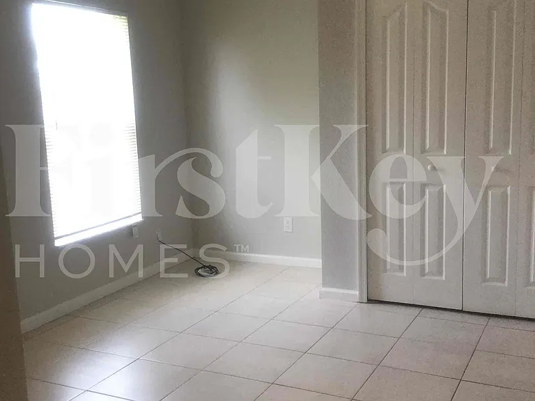 662 SW Sandbar Ter — Photo 17