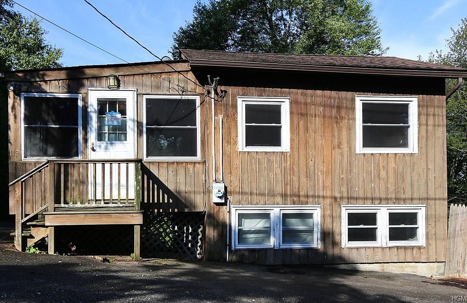 2nd image of 112 Oak St