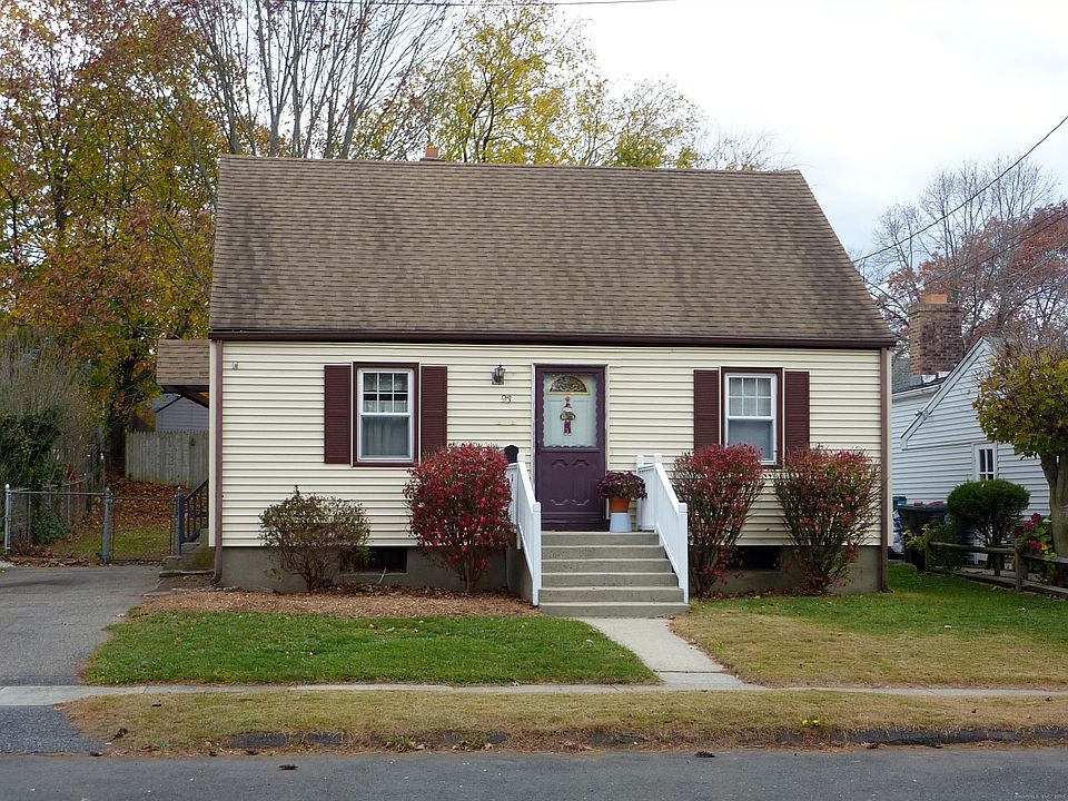 1st image of 93 South Woodland Drive