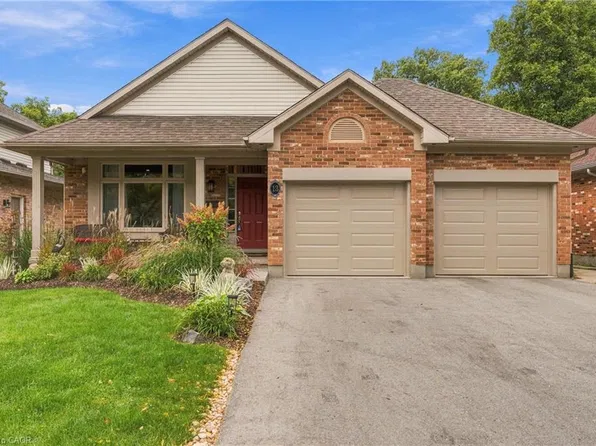 13 Timber Ln, Saint Catharines, ON L2N 7R7