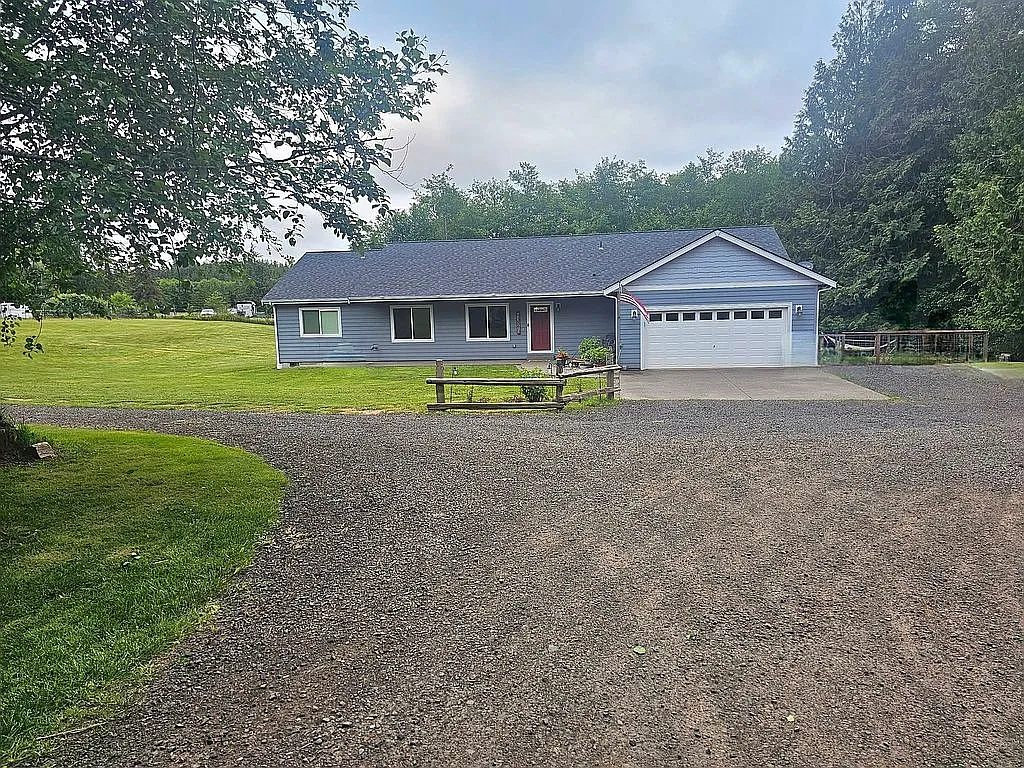 42221 Hillcrest Loop photo 1