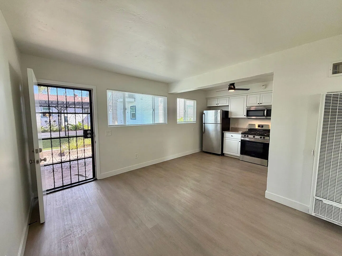 SDS T 4480-86 51st Street — Photo 3