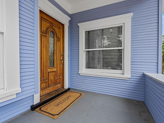 2nd image of 220 Otis St #218