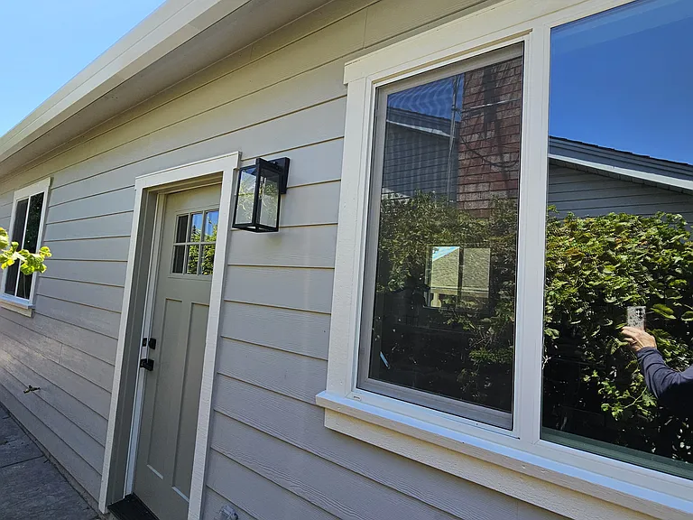 101 Randall Ave #B — Photo 2
