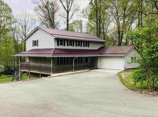 384 Foxridge Dr, Springville, IN 47462