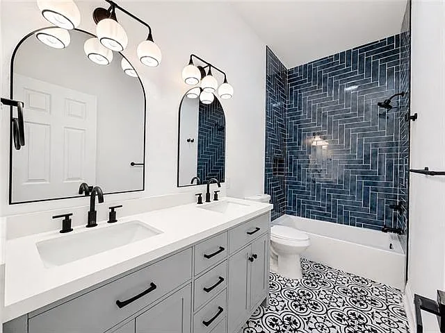2322 Chippewa St — Photo 14
