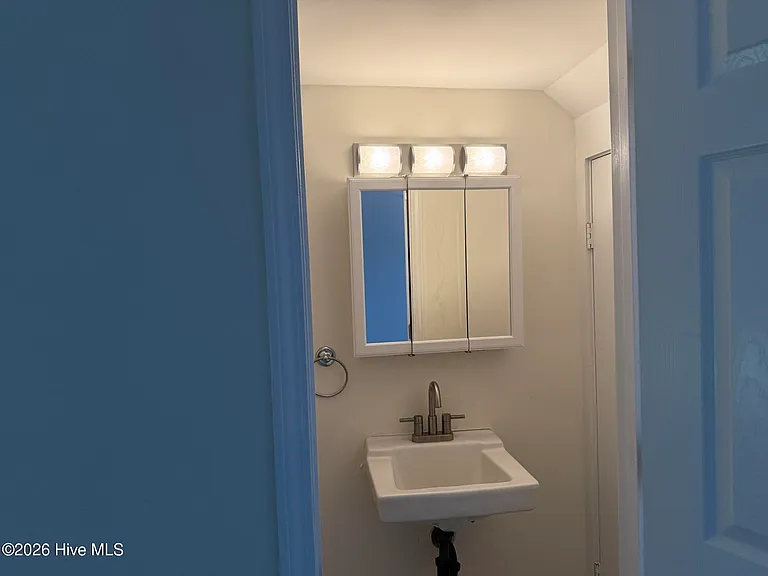 3810 Symi Cir #9 — Photo 5
