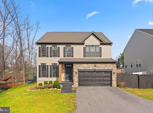 116 Harding St, Timonium, MD 21093