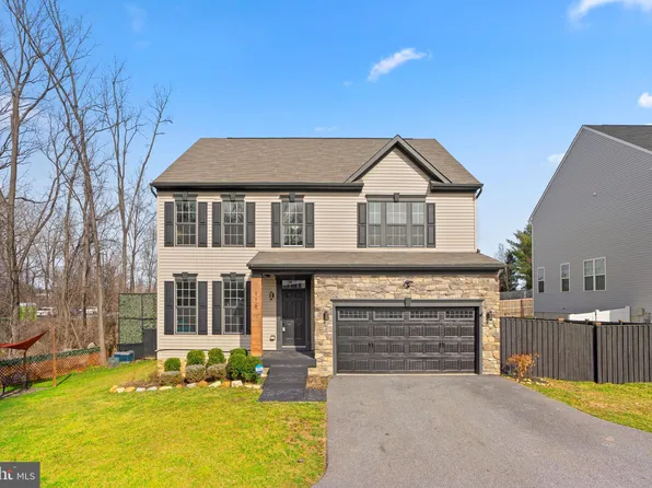 116 Harding St, Timonium, MD 21093