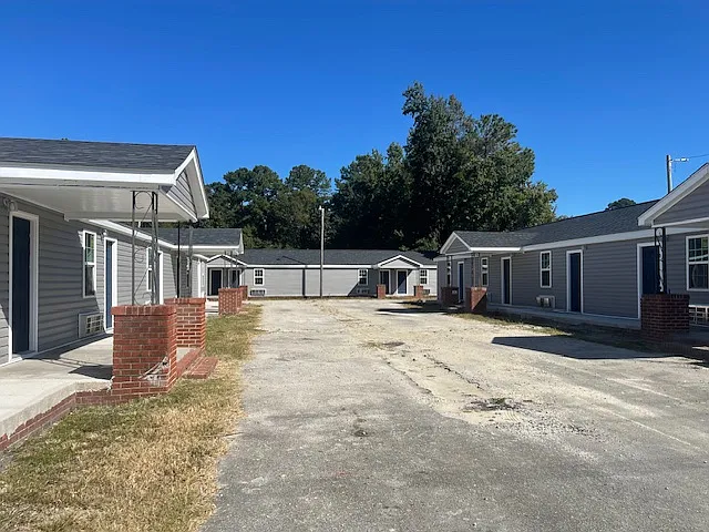 Building Photo - 607 E Main St #1