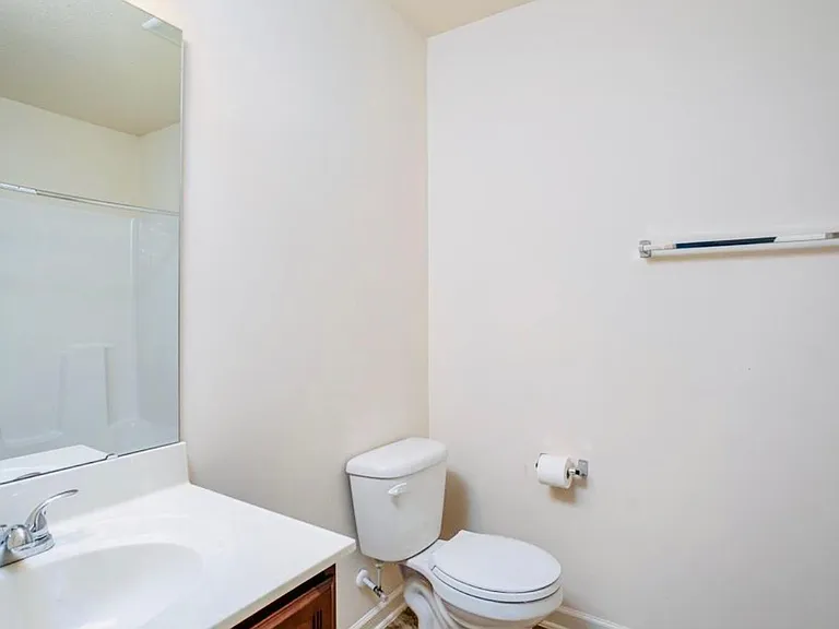 576 Camel St — Photo 17
