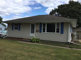 2003 Mallory St SW, Cedar Rapids, IA 52404