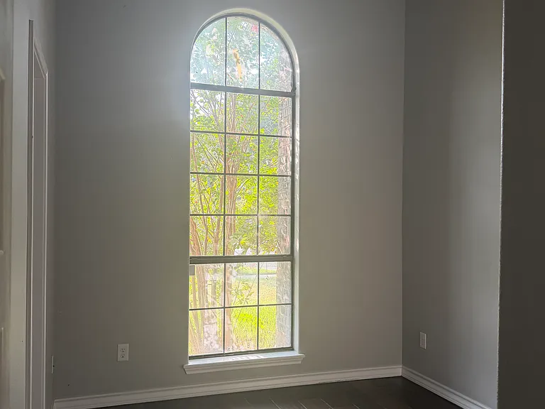 5430 Alejandro St — Photo 2