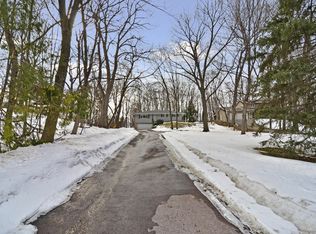 3932 Tonkawood Rd, Minnetonka, MN 55345