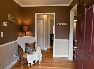 210 Lowndes Ave, Greenville, SC 29607