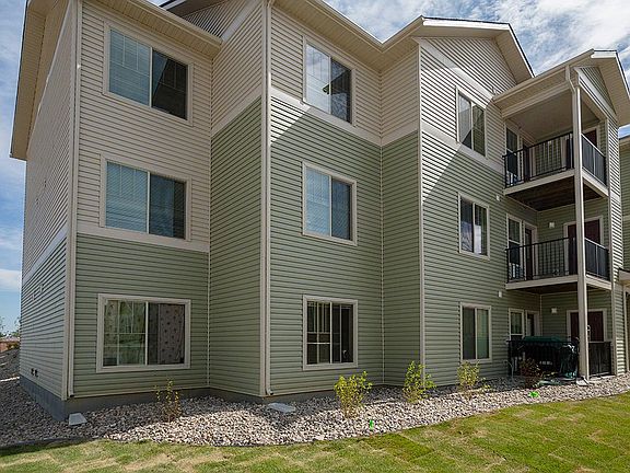 3rd image of 2385 E 8th St #309