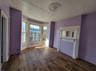 308 3rd St APT 3, Troy, NY 12180