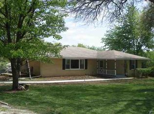 2738 SE Allen Dr, Topeka, KS 66605