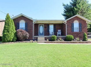 7009 Uranus Dr, Louisville, KY 40258