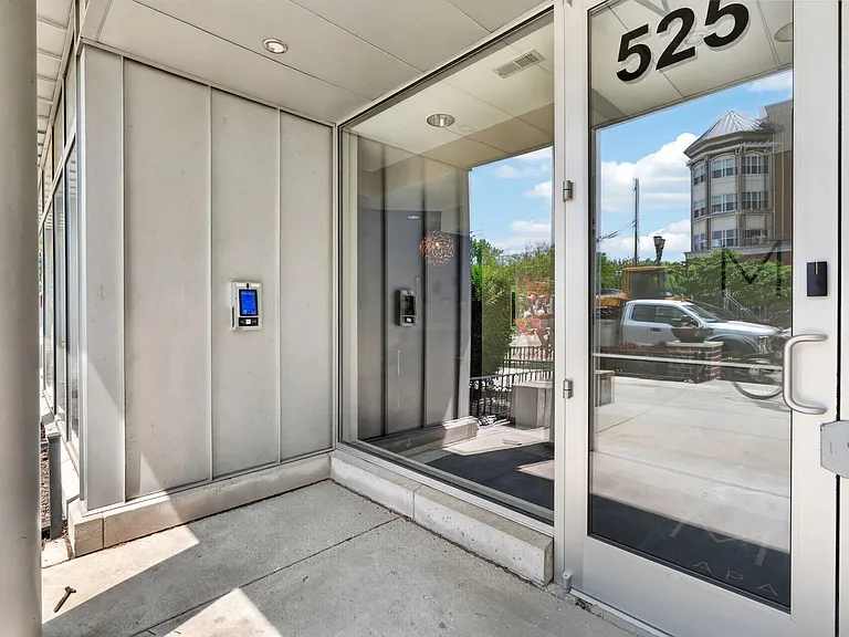 525 Kedzie St — Photo 13