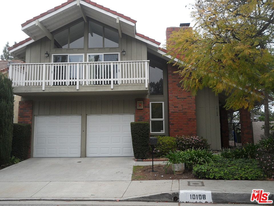 1st image of 10108 Hollow Glen Cir