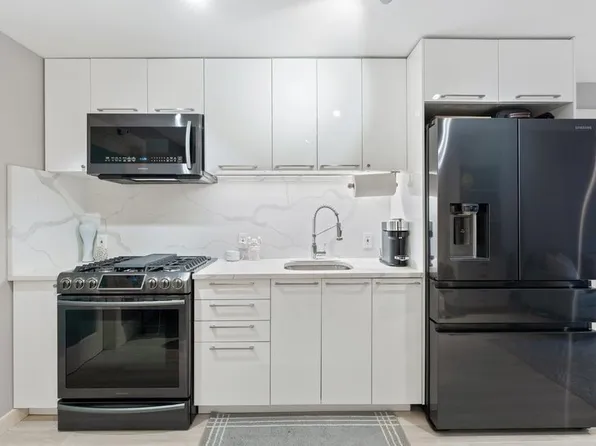 65 Van Reipen Avenue image 14 of 28