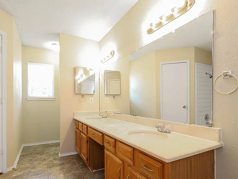 4200 Cypress Springs Dr — Photo 10
