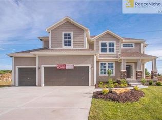 20008 W 107th Ter, Olathe, KS 66061