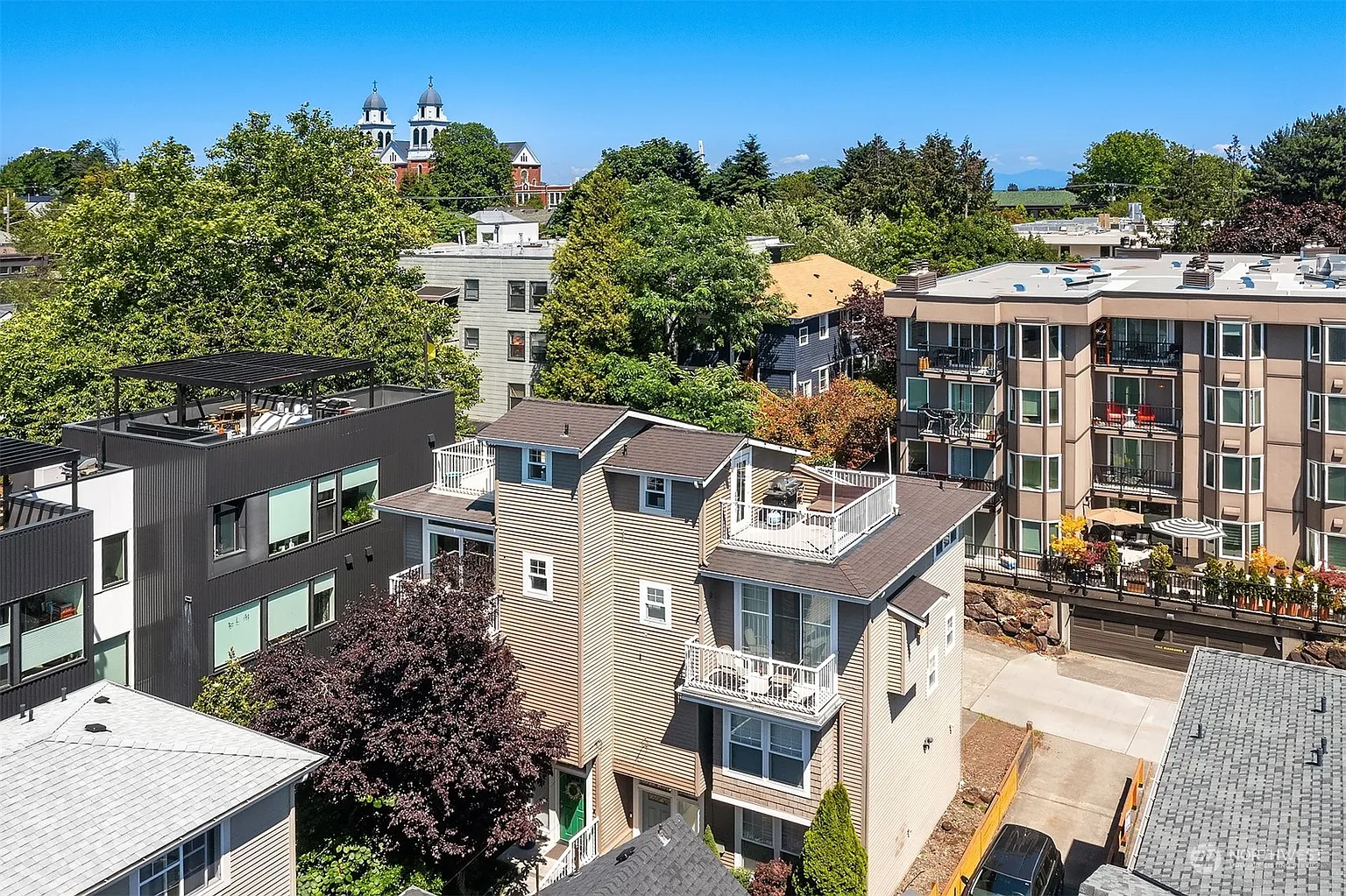714 16th Avenue #B photo 1