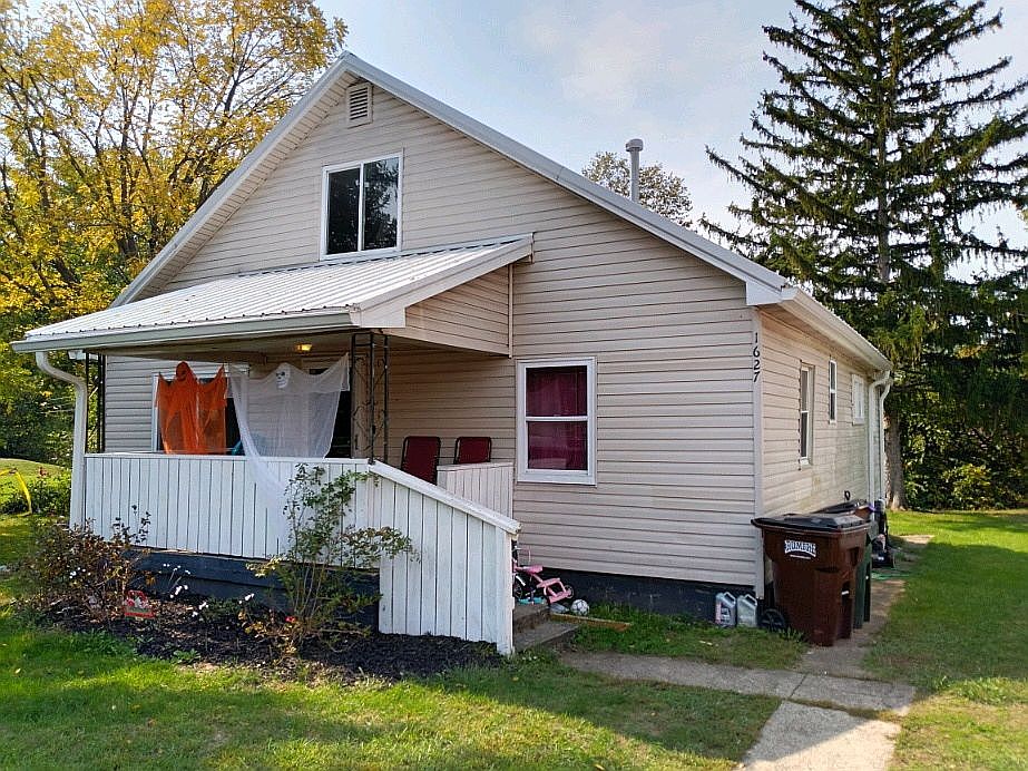 1st image of 1627 Stewart Blvd