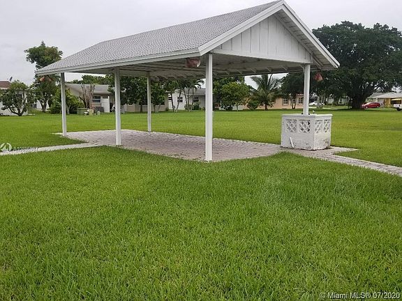 4th image of 5716 NW 69th Ave